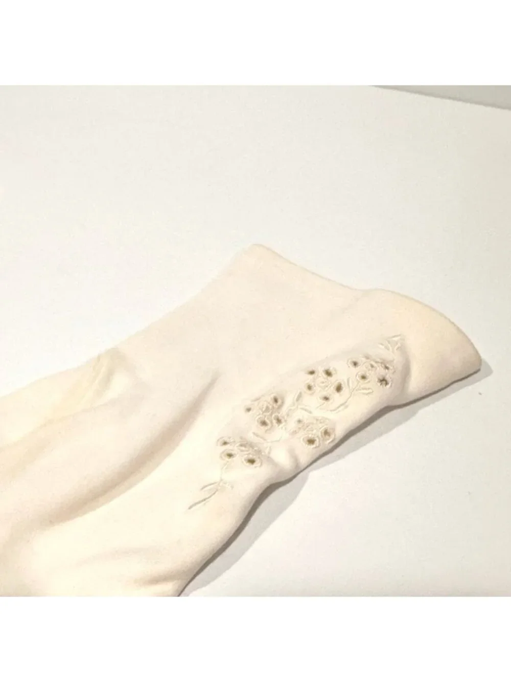 Vintage Off White Cream Floral Eyelet Formal Kid Gloves